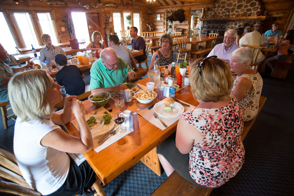 Kettle Falls Lodge dining room full of guests enjoying a delicious dinner.