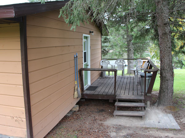 Cabin 2 deck