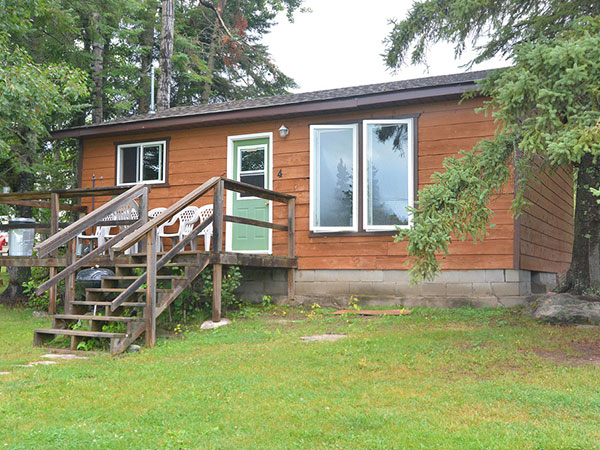 Cabin 4 exterior