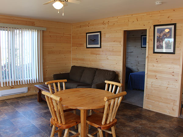 Cabin 7 dining room