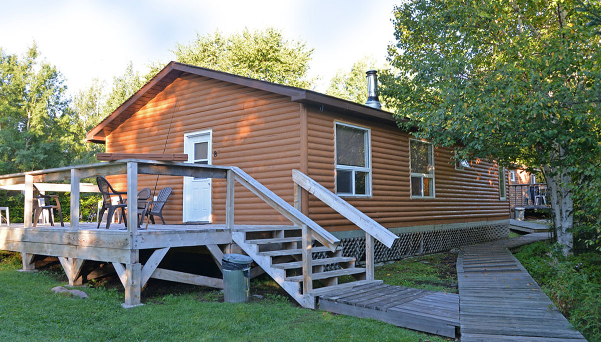 Exterior of a cabin at Kettle Falls